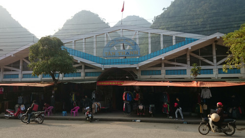 Chợ Tân Thanh không còn nhộn nhịp như 10 năm trước.