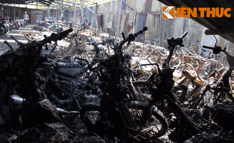 Theo anh Trung, đa số hàng trăm chiếc xe là của nhiều tiệm cầm đồ trên địa bàn cầm của khách đưa đến gởi.