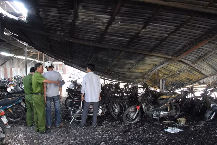 Cơ quan điều tra đang tiến hành kiểm đếm, thống kê thiệt hại.