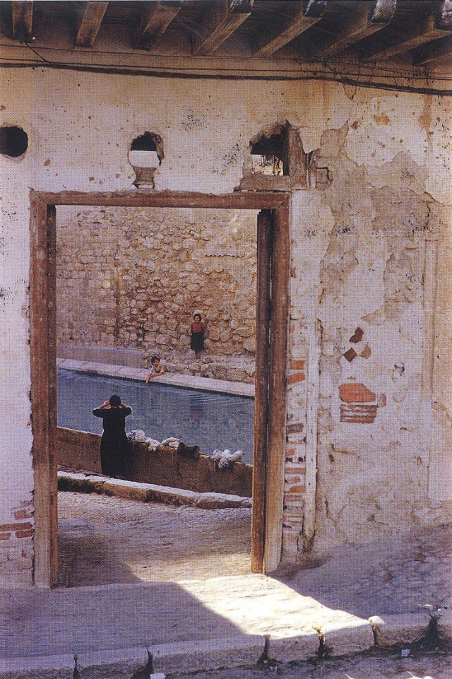 Một nhà tắm công cộng ở Chinchon, 1955.