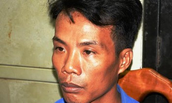 Từ chiếc xe máy trên, Cơ quan điều tra khoanh vùng đối tượng và đến khoảng 18h ngày 17/8/2016, nghi can Lưu Văn Suôl (43 tuổi, ở ấp 12, xã Khánh Lâm, huyện U Minh) bị Công an bắt giữ.