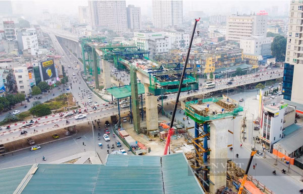 Sau khi hoàn thành, đường Vành đai 2 của Hà Nội sẽ hình thành trục đường chiến lược kết nối tả ngạn và hữu ngạn sông Hồng, đi qua 8 quận, huyện của Thủ đô.