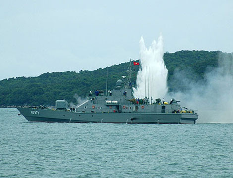 TT400TP được thiết kế để thực hiện bốn nhiệm vụ chính: tiêu diệt tất cả các tàu chiến, tàu đổ bộ, tàu hộ tống của địch; bảo vệ căn cứ; bảo vệ tàu dân sự trên biển và trinh sát.