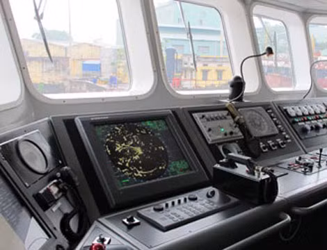 Cận cảnh buồng lái hiện đại và tiện nghi trên tàu TT400TP.