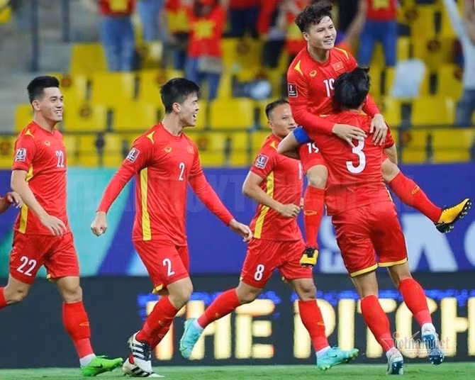 Bong da Viet Nam nam 2021: Thang hoa va... hut hang-Hinh-3