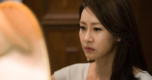 Bỏ đi 2 năm, chị chồng bỗng quay về rồi van xin tôi giúp đỡ Bo di 2 nam, chi chong bong quay ve roi van xin toi giup do