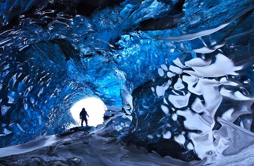 4 . Động băng Vatnajökull, Iceland.