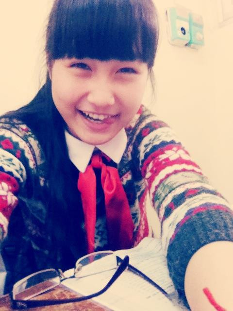 Học giỏi, xinh đẹp và rất lanh lợi, điều này mang đến cho Thu Hà sự tự tin rất lớn trong học tập, cuộc sống hàng ngày.