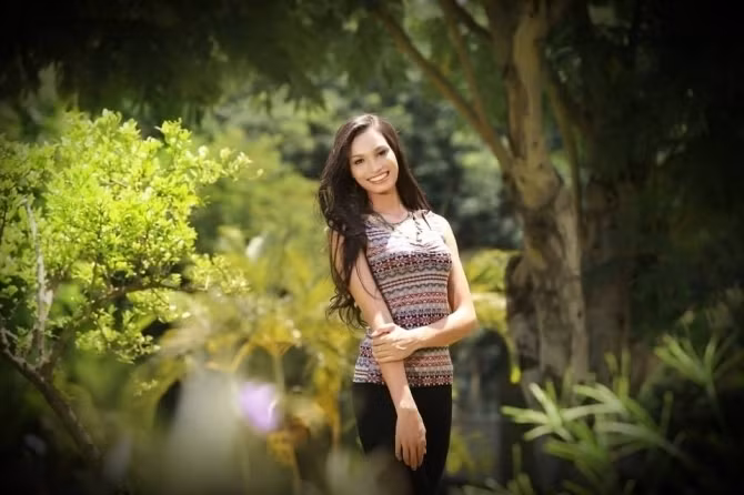 H'Ăng Niê chia sẻ với BTC rằng, tham dự cuộc thi Hoa hậu Việt Nam năm nay, cô mong muốn có được cơ hội giới thiệu đến bạn bè gần xa những bản sắc văn hóa dân tộc đặc sắc của các dân tộc Việt Nam nói chung và của dân tộc Ê Đê nói riêng.