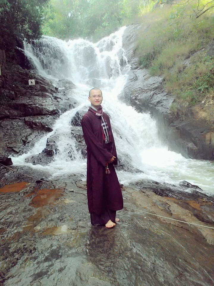 Những bức ảnh của sư thầy thường nhận được rất nhiều lượt like (thích) trên mạng.