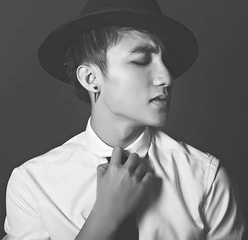 Mới đây phía Hàn Quốc đã xác nhận Sơn Tùng MTP không đạo nhạc. Trong khi các fan thì tỏ ra khá sung sướng, hả hê thì Sơn Tùng MTP lại chỉ viết 2 chữ "Cảm ơn" lên trang cá nhân của mình. Hành động này vì thế tạo được rất nhiều thiện cảm đối với người hâm mộ, những người ủng hộ anh.