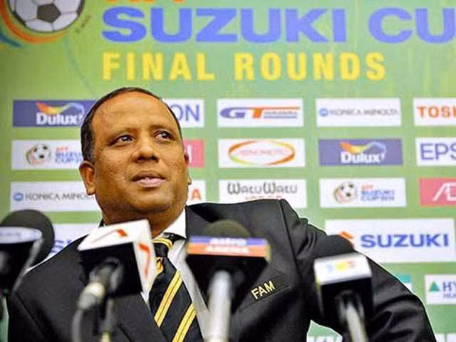 Ông Dollah Salleh - HLV trưởng ĐT Malaysia.