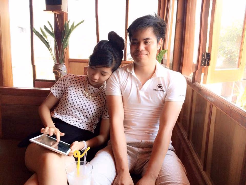 Trong khoảnh khắc đứng trên đỉnh Fansipan, nghĩ về người yêu và lần từ chối anh, Chủ Thảo đã dành trọn tất cả tình cảm, niềm tin yêu cho Hữu Tuyền. Tấm bảng "Will you marry me?" đã được cô nàng 9X chuẩn bị từ trước khi lên đường chinh phục đỉnh Fansipan. Lên đến đỉnh núi, cô nhờ một người bạn chụp ảnh cho mình và gửi về cho người yêu.