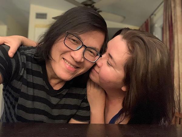 hi hai cô con gái là bé Na (Phương Nam) và bé Nấm (Thảo Nam) lần lượt chào đời, tổ ấm của Phương Thảo - Ngọc Lễ càng thêm đầm ấm, rộn tiếng cười. Hình ảnh gia đình họ lúc đó như hình mẫu lý tưởng về một gia đình hạnh phúc giống như bài ca Ba ngọn nến lung linh mà cặp đôi sáng tác.