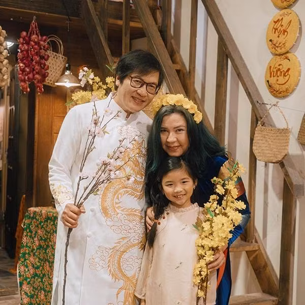 br/> Khi sự nghiệp đang ở đỉnh cao thì Phương Thảo - Ngọc Lễ quyết định sang Mỹ vì Phương Thảo đã tìm được cha ruột.