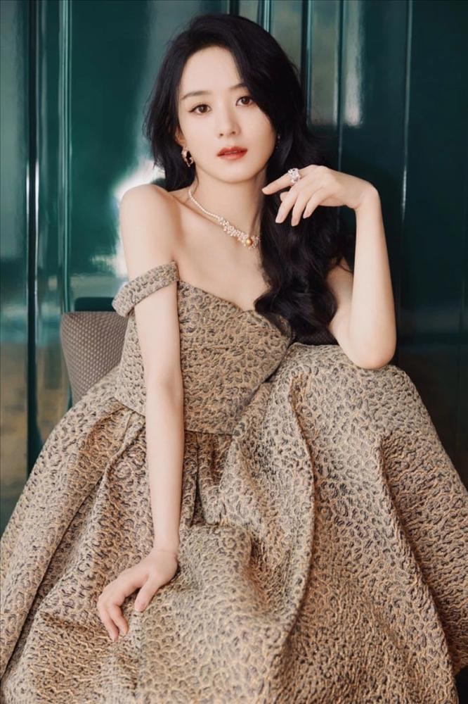 Trieu Le Dinh bi dim khong thuong tiec voi khoanh khac den nhem-Hinh-5