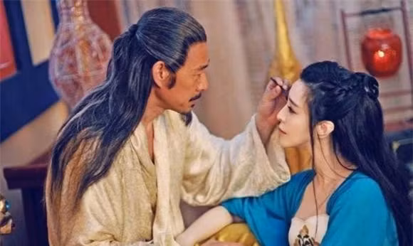 Dem dau tien cua Ly The Dan va Vo Tac Thien co gi dac biet?-Hinh-3