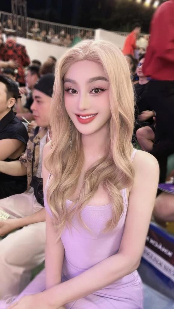 Guong mat la hoac cua Lam Khanh Chi: Nghi van dao keo qua da?-Hinh-2