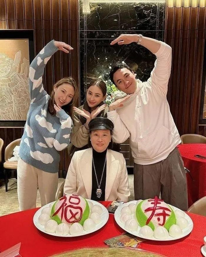 Cuoc song day ap luc cua Dau Kieu khi tro thanh con re ty phu-Hinh-4