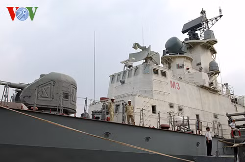 Tàu tên lửa 12418.