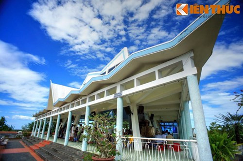 Từ năm 1889 - 1892 giáo dân Trà Kiệu đã trùng tu lại ngôi thánh đường nơi Ðức Mẹ đã hiện ra. Đến năm 1970 nhà thờ được xây lại như hiện nay.