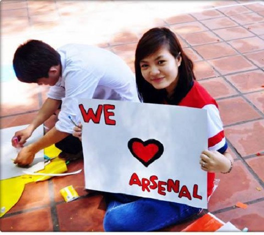 Arsenal đến Việt Nam là một sự kiện đặc biệt. Người hâm mộ Việt Nam coi đây là một cơ hội "ngàn năm có một" để trực tiếp thể hiện sự yêu thích với đội bóng nước Anh.