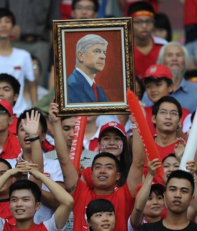 Người hâm mộ nghĩ ra rất nhiều cách khác nhau, đẹp mắt và cũng rất độc đáo để thể hiện sự cuồng nhiệt của mình.