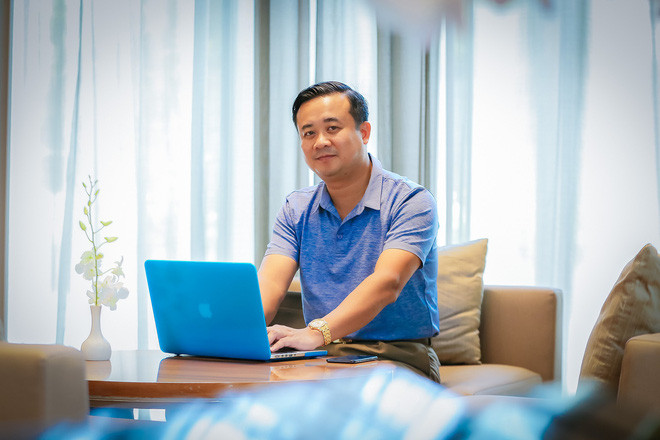 Sau khi ông Lê Văn Hướng rơi vào vòng lao lý, hoạt động kinh doanh của công ty bị xáo trộn, ban lãnh đạo thay đổi liên tục, nhiều hợp đồng lớn bị ngưng, cổ phiếu bán tháo, ngân hàng xiết nợ, thêm vào đó là hàng trăm tỷ đồng tiền mặt và tiền gửi bị biến thành những khoản phải thu có nguy cơ không thu hồi được. Tình hình này khiến JVC báo lỗ tới hơn 700 tỷ trong năm tài chính 2015.