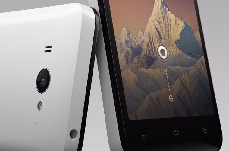 Điện thoại “đinh” của Xiaomi bán được 10 triệu chiếc trong 11 tháng. Nhà sáng lập công ty sản xuất điện thoại Xiaomo Lei Jun cho biết công ty đã bán được 10 triệu chiếc điện thoại Xiaomi Mi2 trong vòng 11 tháng qua. Họ dự định sẽ bán được 20 triệu chiếc trong cả năm 2013. Công ty hiện chỉ bán điện thoại Android thông qua các kênh chính thức tại Trung Quốc, Hồng Kông và Đài Loan.