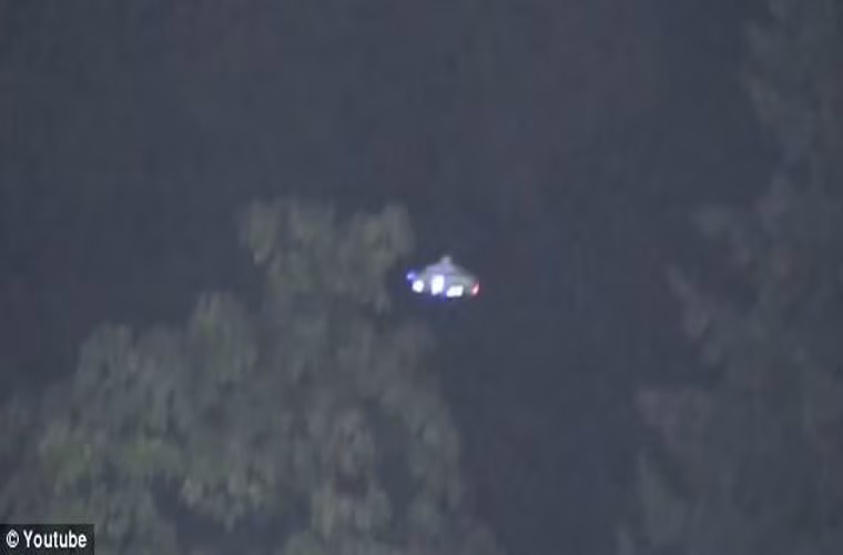 Các cầu thủ trong đội Vancouver Canadians thậm chí cũng đăng tải những bức ảnh về vật thể bay khi nó đang lượn vòng phía trên sân.