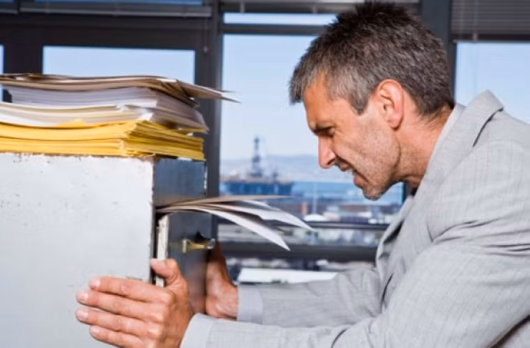 Năm 2012, một nhóm các nhà khoa học đã được trao giải thưởng Ig Nobel vì nghiên cứu“Các hành động cần thiết để đánh giá mức độ ảnh hưởng của các nỗ lực nhằm đánh giá giá trị của các bản báo cáo và nghiên cứu”.