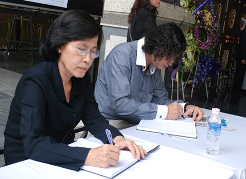 Bà Phạm Phương Thảo - nguyên Phó Bí thư Thành ủy, nguyên Chủ tịch Hội đồng Nhân dân TP HCM ghi lại cảm xúc của mình với Giáo sư Hoàng Như Mai.