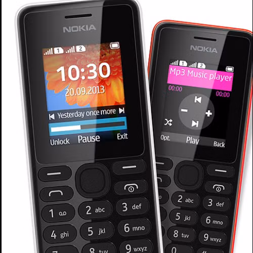 Điện thoại máy ảnh Nokia giá 600.000 đồng, pin 1 tháng sắp được bán. Chiếc điện thoại Nokia 108 sẽ được bán từ quý IV/2013. Điểm thoại này có camera sau 0,3 Mp, màn hình 1,8 inch và có dịch vụ Nokia Slam, cho phép chia sẻ hình ảnh thông qua Bluetooth.