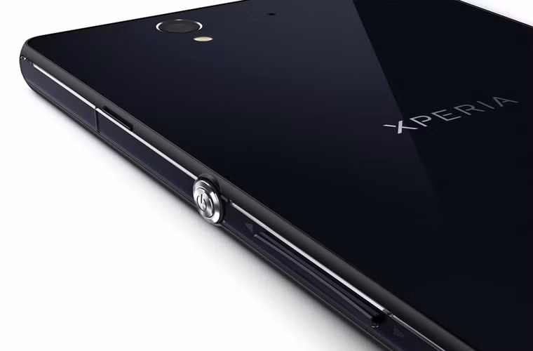 Sony Xperia Z2 có tên gọi Avatar "lộ hàng". Sony Xperia Z2 được trang bị màn hình IGZO Trilumimuous, độ điểm ảnh 500ppi. Ngoài ra, nó sử dụng bộ vi xử lý qualcomm Snapdragon 800 MSM8974 Chipset, RAM 3Gb, camera trước 20,7 Mp, hỗ trợ quay phim 4K, pin 3200mAh, và cuối cùng là điện thoại sử dụng hệ điều hành Android mới nhất 4.4 KitKat.