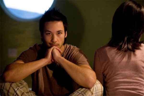 Vo bo ve nha me de sau khi lam nao loan nha chong