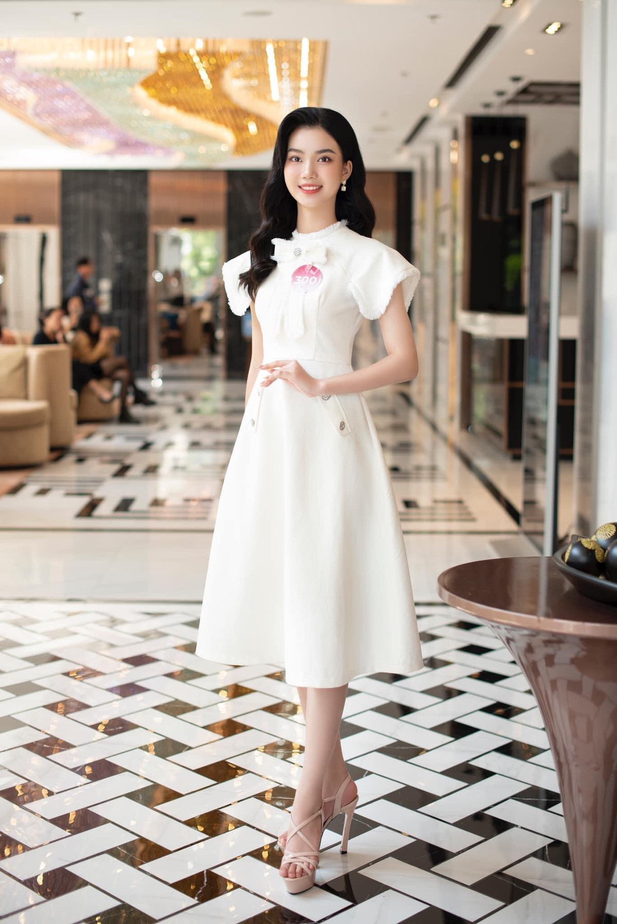 Hương Giang cho biết: "Học ở Đại học Ngoại thương, tôi tích luỹ được kỹ năng làm việc nhóm, tư duy lãnh đạo". Đến với cuộc thi, cô luôn sẵn sàng học hỏi và lắng nghe. Người đẹp hy vọng lối tư duy độc lập sẽ giúp cô cùng với thí sinh hoàn thành thật tốt các phần thi và mang lại kết quả cao.