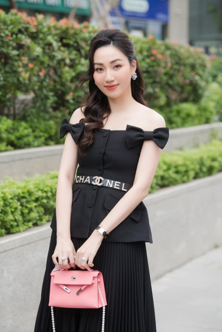 Cuoc song nhung lua cua 2 chi em a hau tu choi thi quoc te-Hinh-4