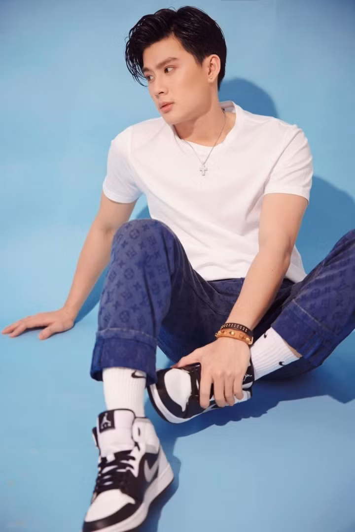 Hoang Trung tiet lo canh nong voi Phuong Anh Dao phai quay… 81 lan-Hinh-4