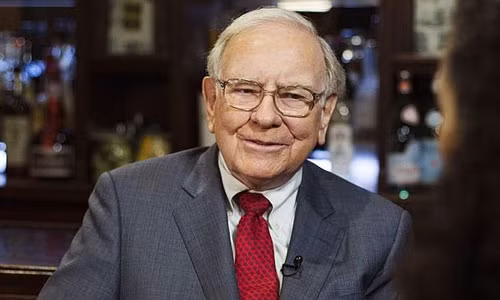 Nhà đầu tư Warren Buffett trở thành người giàu thứ 2 thế giới với tài sản đạt 74,4 tỷ USD.