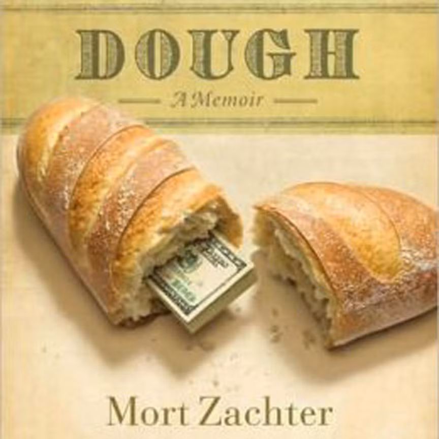 5. Mort Zachter kế thừa 6 triệu USD từ hai người chú mà anh ta cho rằng rất nghèo khó. Mort Zachter, là nhân viên kế toán ở New York, từ nhỏ đã thấy bố mẹ mình làm việc 100 giờ một tuần trong một tiệm bánh thuộc sở hữu của hai người chú là Henry và Joe. Bố mẹ của Mort được trả công bằng những mẩu bánh mì còn sót lại trong tiệm bánh và cuộc sống của họ tương đối khó khăn. Thế nên, Mort cho rằng hai người chú của mình rất nghèo khó. Chỉ đến khi 36 tuổi, Mort mới nhận ra mình nhầm và hai người chú đã để lại toàn bộ tài sản trị giá 6 triệu USD cho anh.