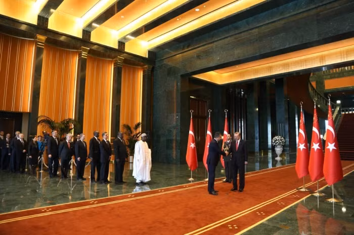 Cung điện cũng có một tòa nhà dành để tiếp đón các nguyên thủ quốc gia và các chức sắc.