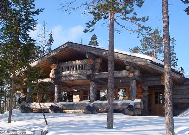 Điểm dừng chân cuối cùng của chuyến du lịch là ở Phần Lan. Trong kỳ nghỉ ba đêm ở Phần Lan, du khách sẽ được thưởng thức một bữa ăn tối riêng với ông già Noel, một bữa tối do đầu bếp riêng cung cấp và một đêm cuối cùng để tận hưởng không gian riêng với gia đình. Cuối cùng, du khách sẽ được đưa trở lại Anh đúng vào đêm Giáng sinh.