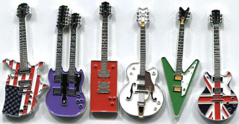 5. Đồng xu hình đàn guitar: Năm 2004, Somalia kỷ niệm lần thứ 50 của nhạc Rock &amp; Roll bằng loạt tiền xu hình đàn guitar phiên bản giới hạn, với nhiều hình dạng khác nhau. Năm 2012, quốc gia này lại ra mắt thêm một bộ nữa, tăng thêm hình dáng. Trong cuộc nội chiến kéo dài nhiều năm, những đồng xu này chỉ để sưu tập.