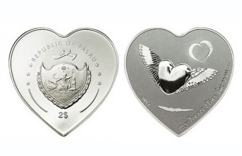 9. Đồng tiền hình trái tim: Cộng hòa Palau (quốc đảo nằm phía tây Thái Bình Dương) thu hút các nhà sưu tập với loạt tiền xu hình trái tim. Năm 2009, các đồng tiền in hình cặp thiên thần, đến phiên bản 2012 trở thành trái tim thêm đôi cánh và khẩu hiệu “My heart flies for you”.