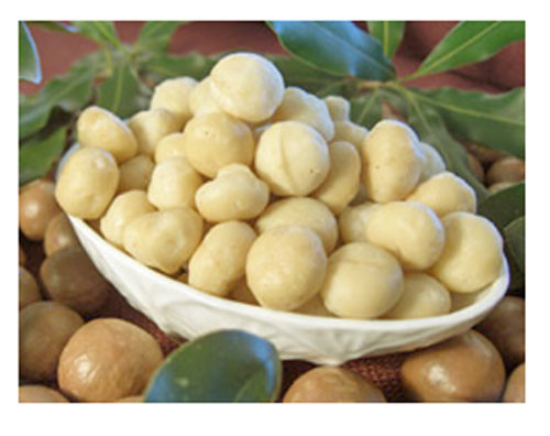 Người ta phong mắc ca là "hoàng hậu" của các loại quả khô. Hạt của nó rất ngon, ngon hơn cả hạt điều. Nó được dùng để làm các loại bánh, kẹo cao cấp và các loại dầu hảo hạng.