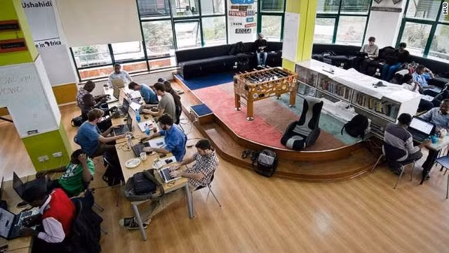 Đứng thứ 2 trong danh sách là thành phố Nairobi của Kenya. Thành phố này thuộc quốc gia có tốc độ phát triển thuê bao di động nhanh nhất châu Phi, cùng với sự ra đời của M-Pesa, cổng thông tin thanh toán điện tử.