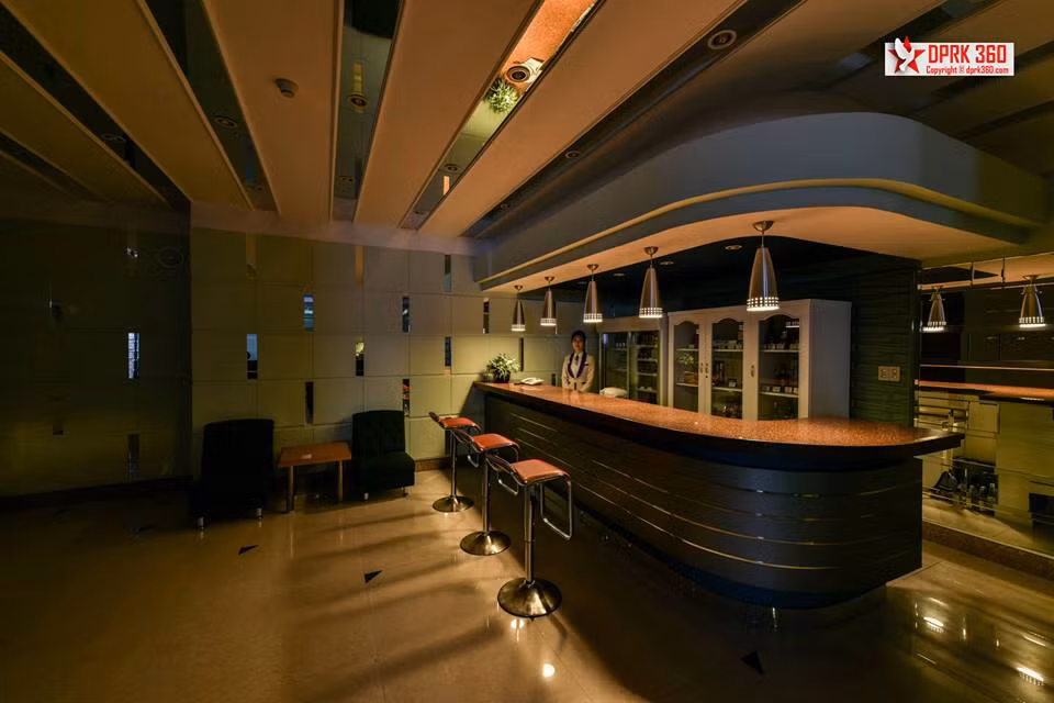 Quán bar của khách sạn Hyangshan.
