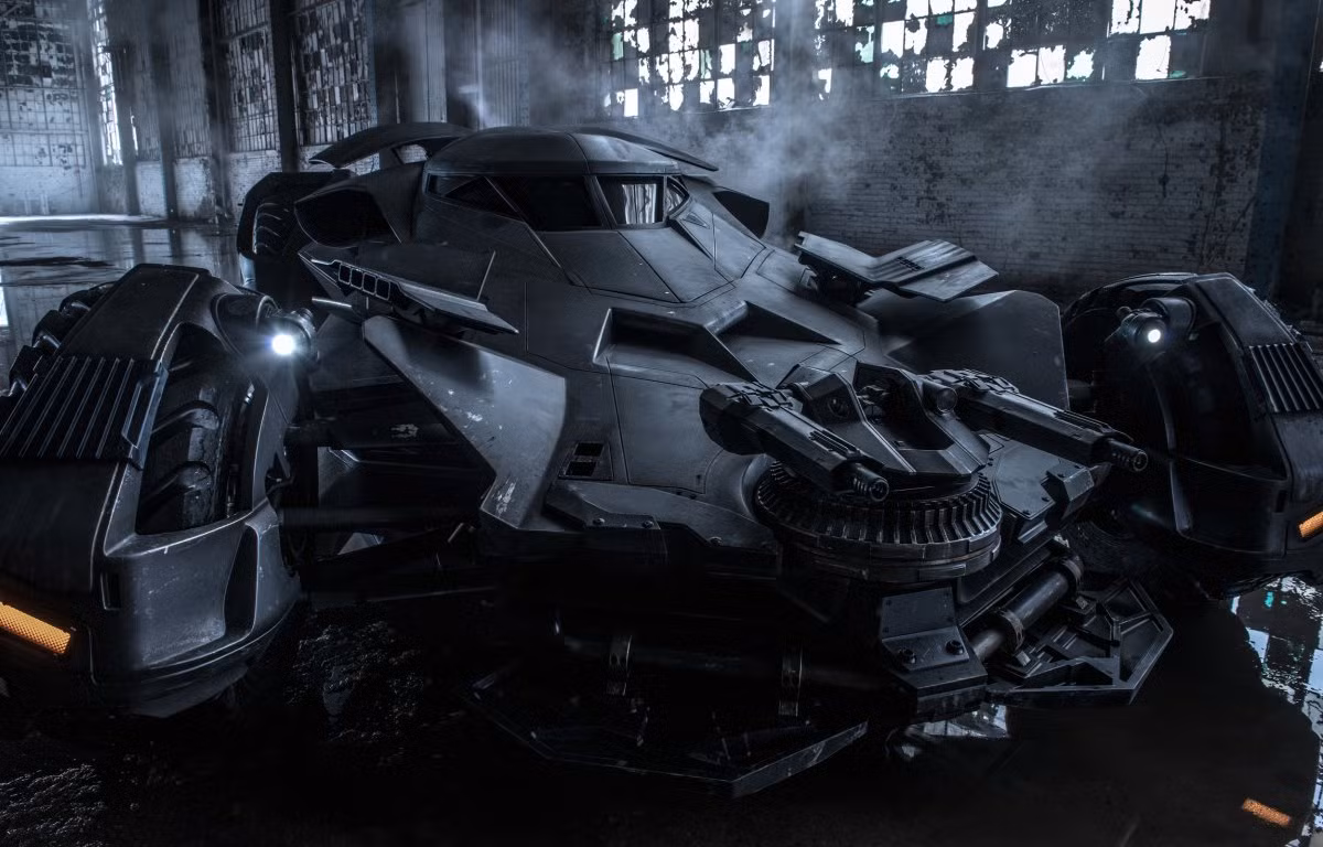 Trong bộ phim Batman V Superman: Dawn of Justice tới đây của đạo diễn Zack Snyder, Batman lại có thêm một chiếc Batmobile mới với trang bị "tận răng". Đây là phần kế tiếp của bộ phim Man of Steel được thực hiện bởi đạo diễn Zack Snyder, dự kiến khởi chiếu đầu năm 2016.