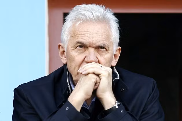 Tỷ phú Gennady Timchenko, 62 tuổi, đã chứng kiến 7,8 tỷ USD “bốc hơi” khỏi khối tài sản ròng cá nhân từ đầu năm đến nay. Timchenko không chỉ là một nhân vật thân cận với Tổng thống Putin mà còn sở hữu 23,5% cổ phần Novatek. Hiện tài sản của tỷ phú này chỉ còn 3,2 tỷ USD.