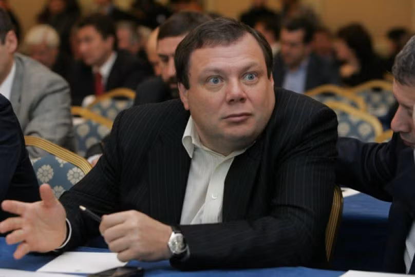 Mikhail Fridman: Tỷ phú đầu tư đã mất 3,5 tỷ USD tài sản. Ông làm nên sự nghiệp nhờ thương vụ bán công ty liên doanh TNK-BP cho Rosneft. Hiện ông kiểm soát Alfa Bank – ngân hàng tư nhân lớn nhất Nga.